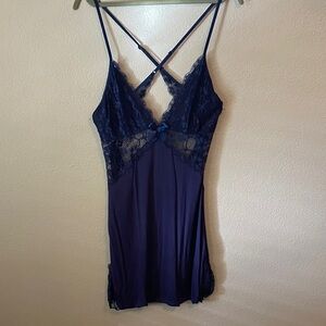 Elegant Navy Lace Chemise